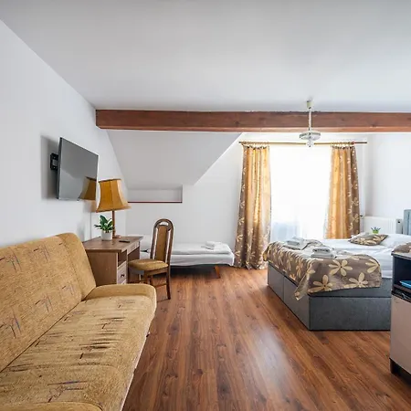 Anna בית הארחה דארלובו